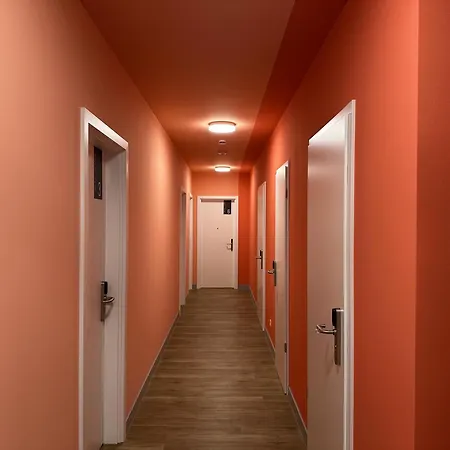 Hotel Living Wallduern